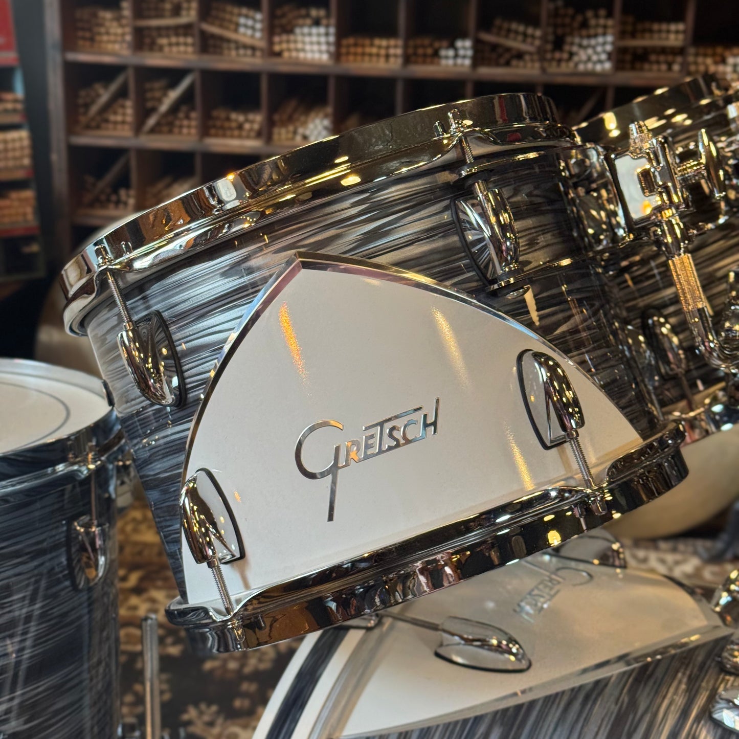 USED Gretsch Renown 57 in Silver Oyster Pearl - 14x22, 8x10, 8x12, 16x16, 6.5x14