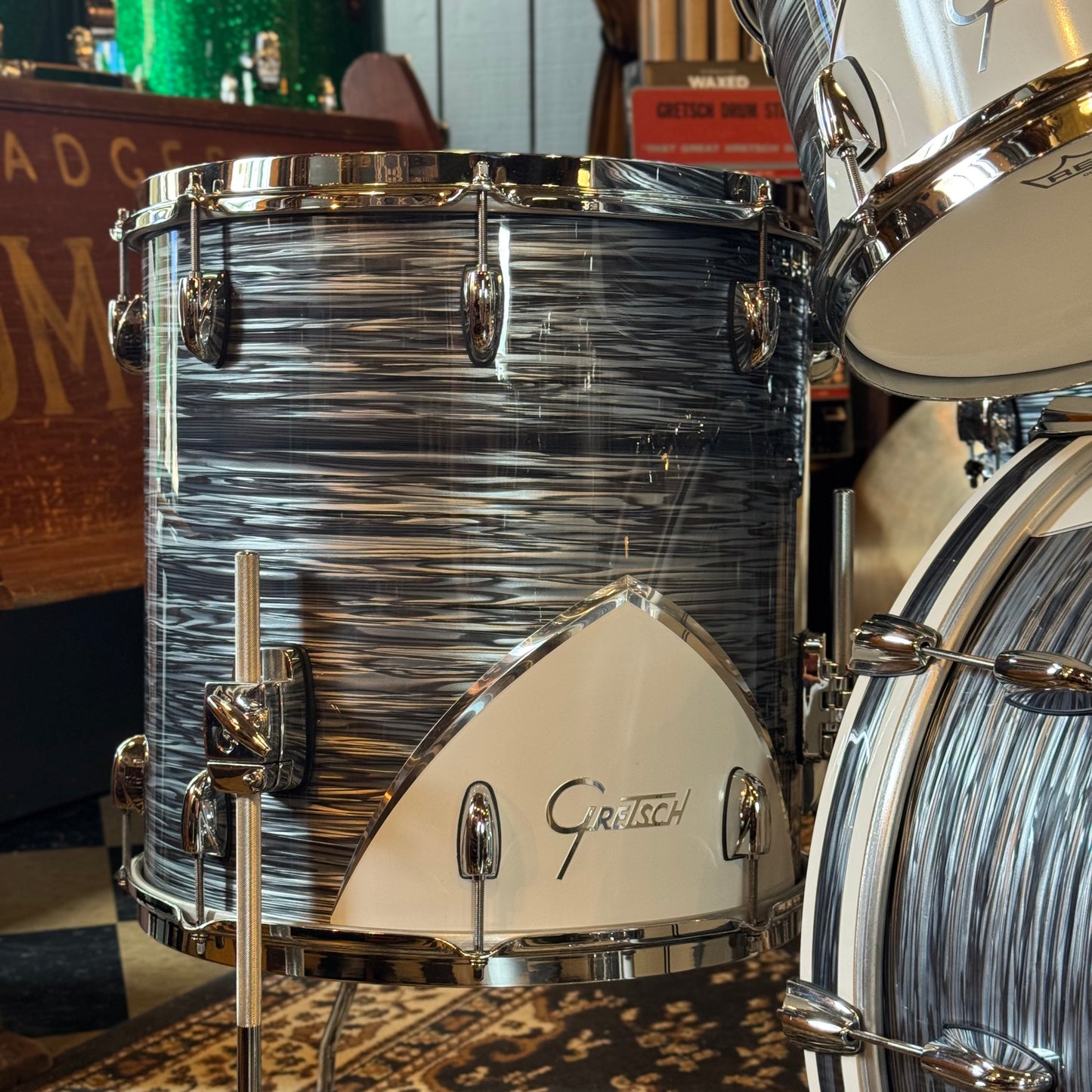 USED Gretsch Renown 57 in Silver Oyster Pearl - 14x22, 8x10, 8x12, 16x16, 6.5x14