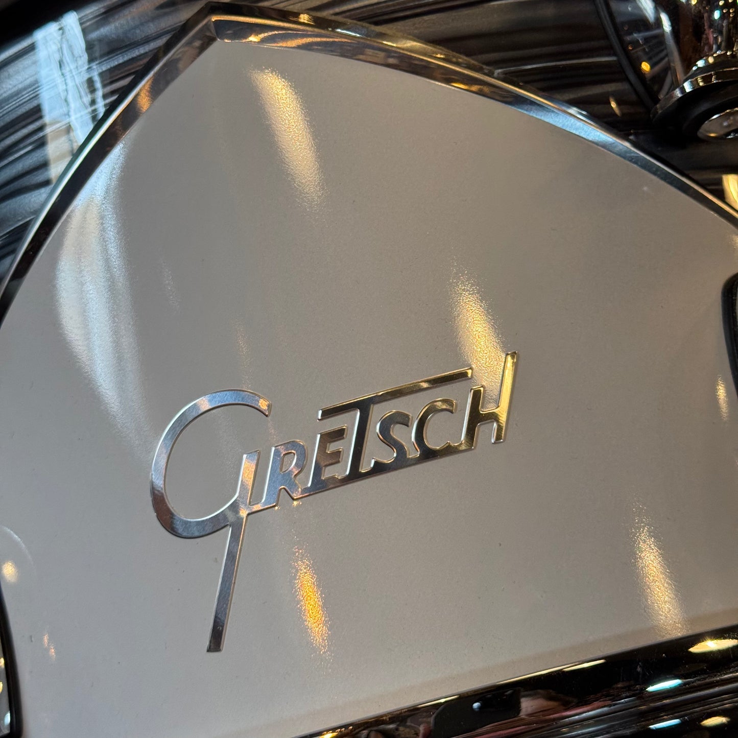 USED Gretsch Renown 57 in Silver Oyster Pearl - 14x22, 8x10, 8x12, 16x16, 6.5x14