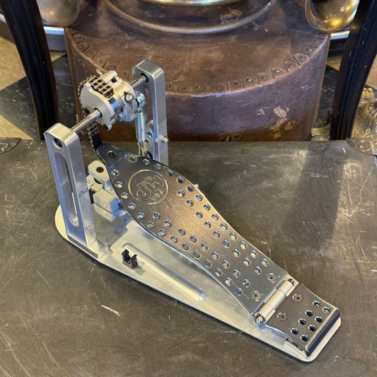 USED DW MCD Chain Drive Single Bass Drum Pedal