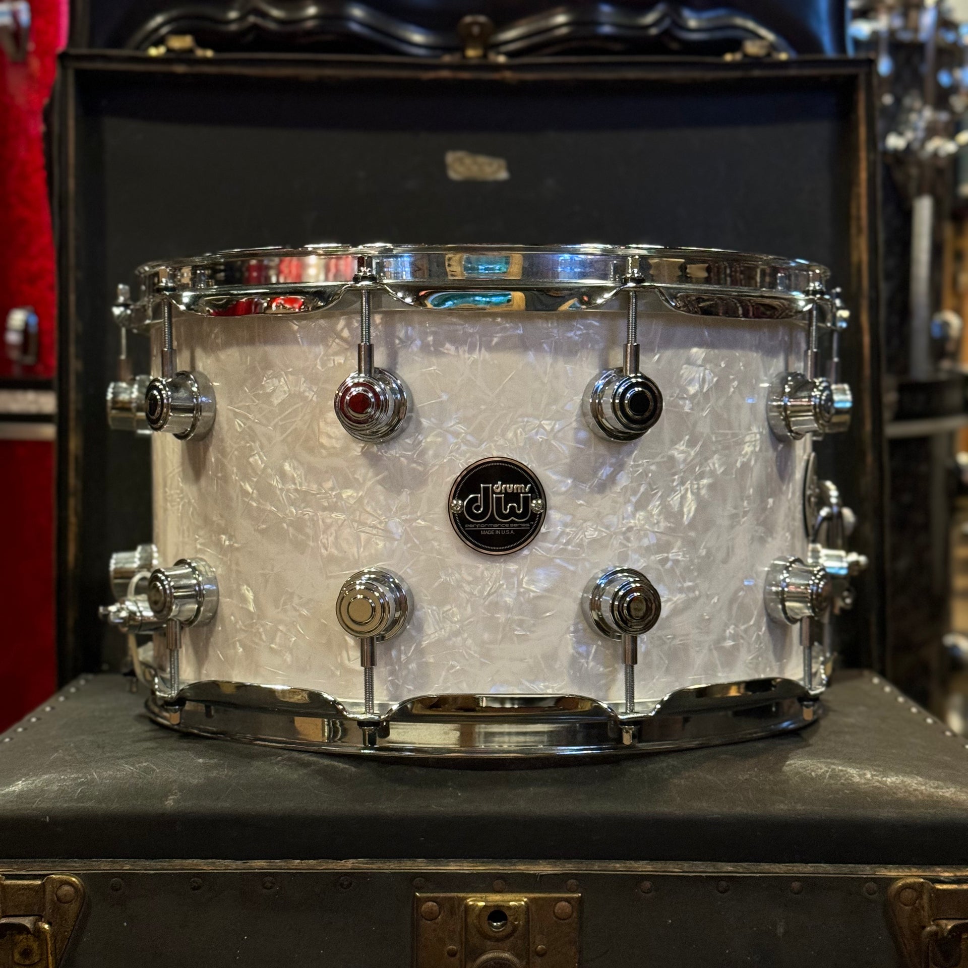 USED DW Performance Series 8x14 in White Marine Pearl – Badges