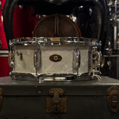 VINTAGE 1964 Slingerland 5.5x14 Slingerland 8-Lug 3ply Snare Drum in White Marine Pearl