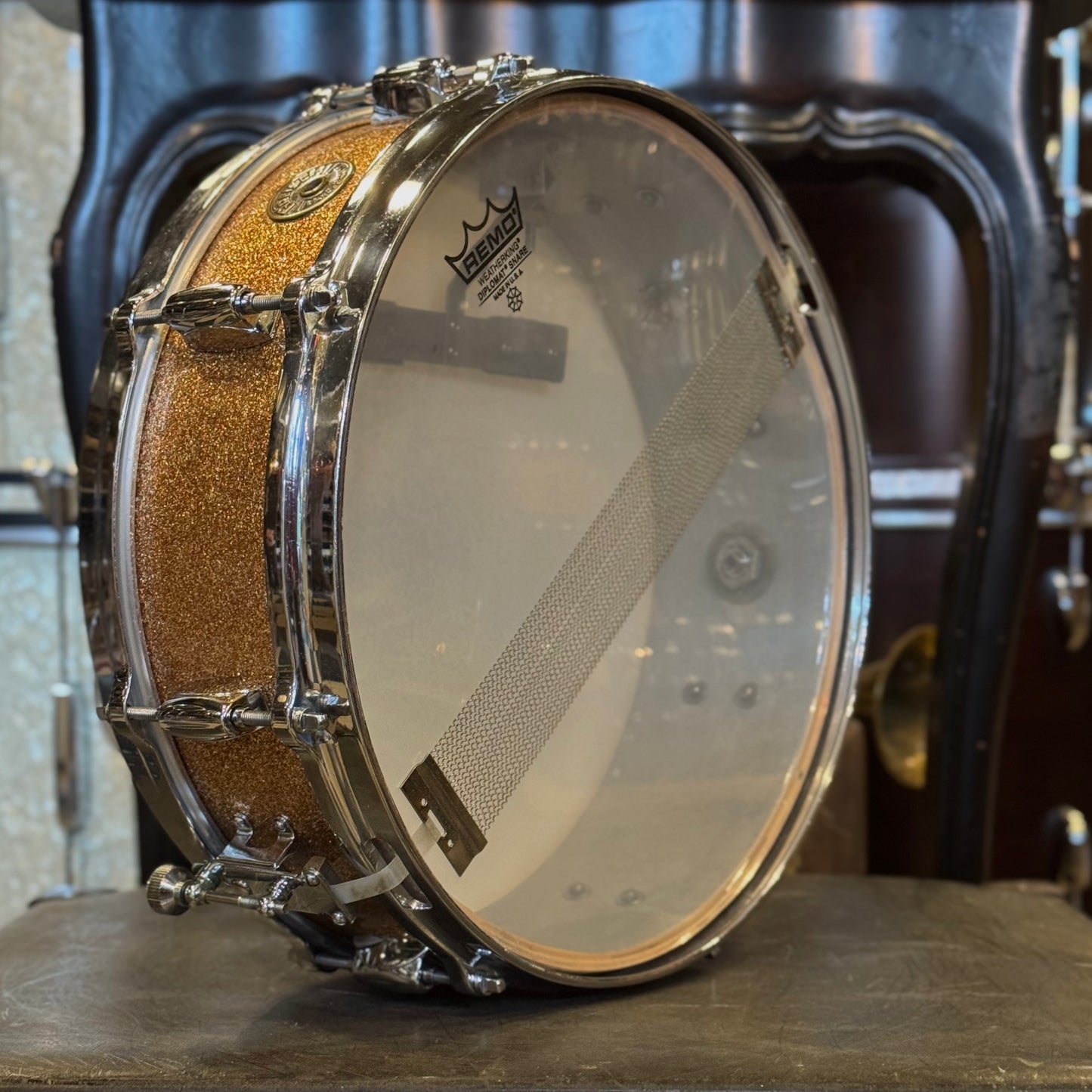 VINTAGE 1960's Gretsch 4x14 Round Badge Progressive Jazz Snare Drum in Champagne Sparkle