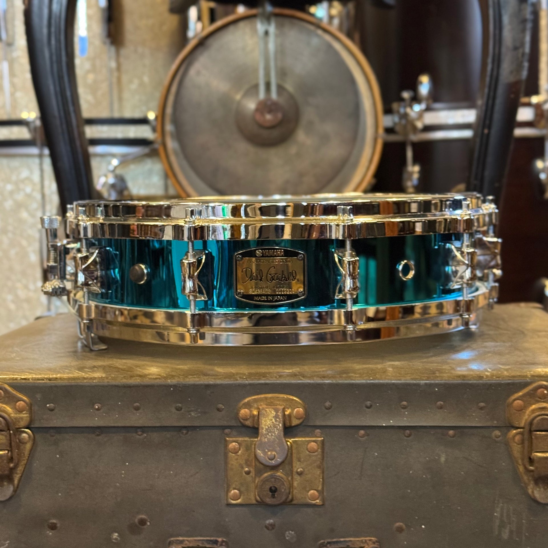 USED Yamaha 3.5x14 David Garibaldi Signature Snare Drum – Badges