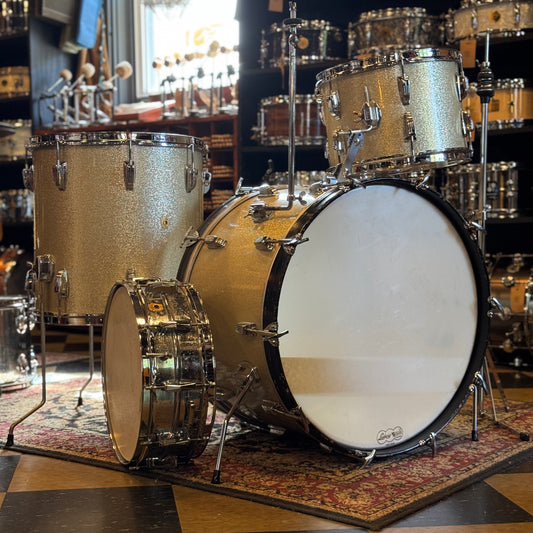 VINTAGE 1960's Ludwig Classic Outfit in Silver Sparkle w/ LM400 Supraphonic - 14x22, 9x13, 16x16, 5x14
