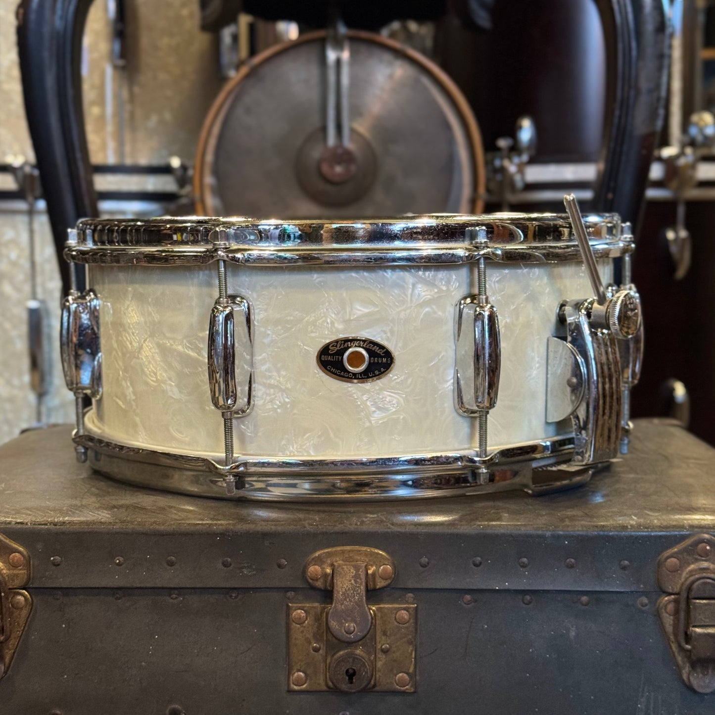 VINTAGE 1960's Slingerland 5.5x14 Radioking Snare Drum in White Marine Pearl