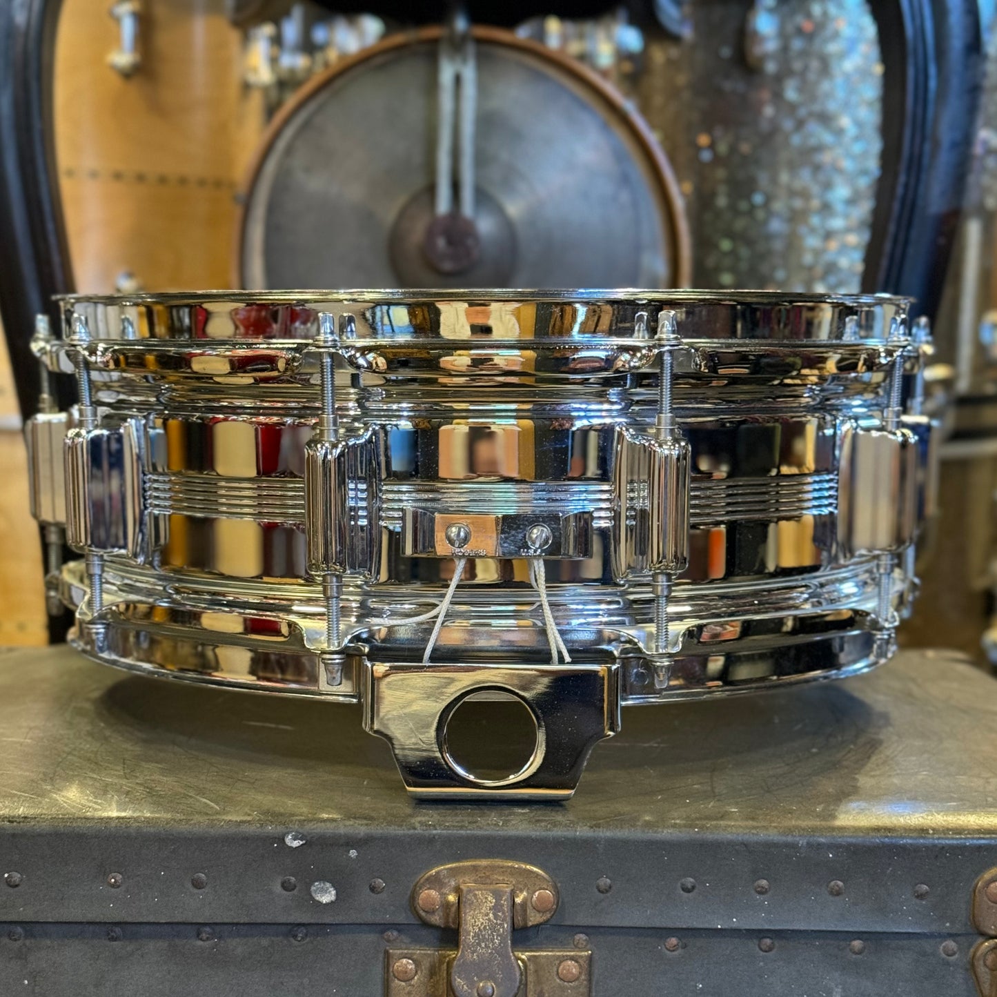 VINTAGE 1970's Rogers 5x14 Big R Dynasonic Snare Drum – Badges VINTAGE 1970's Rogers 5x14 Big R Dynasonic Snare Drum – Badges