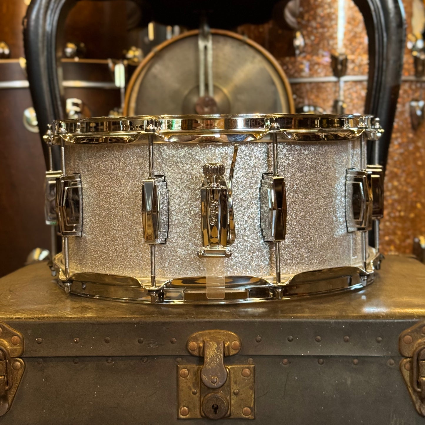 FLOOR MODEL Ludwig 6.5x14 Classic Maple Snare Drum in Silver Sparkle w/ B&O Badge & Imperial Lugs