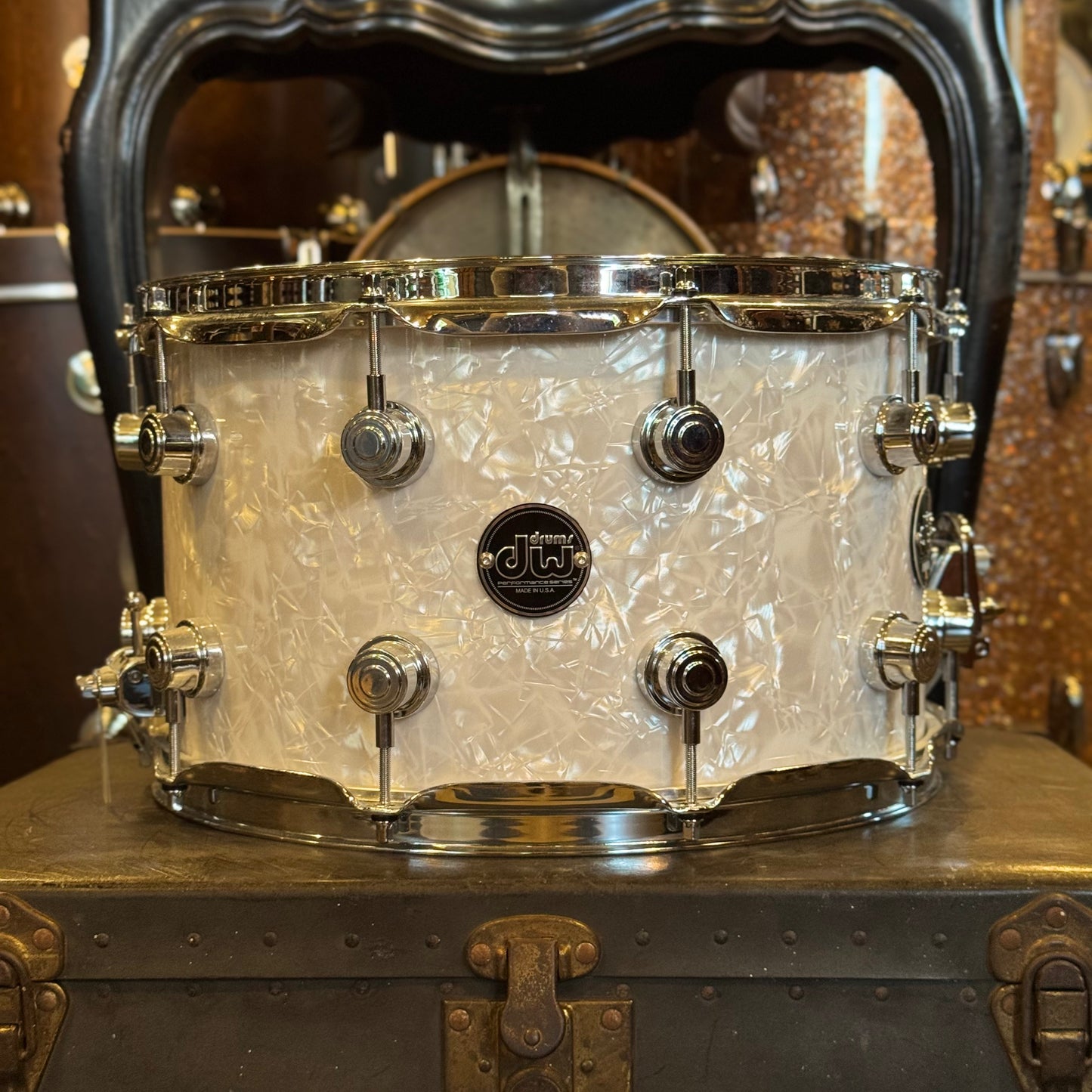USED DW 8x14 Performance Snare in White Marine Pearl