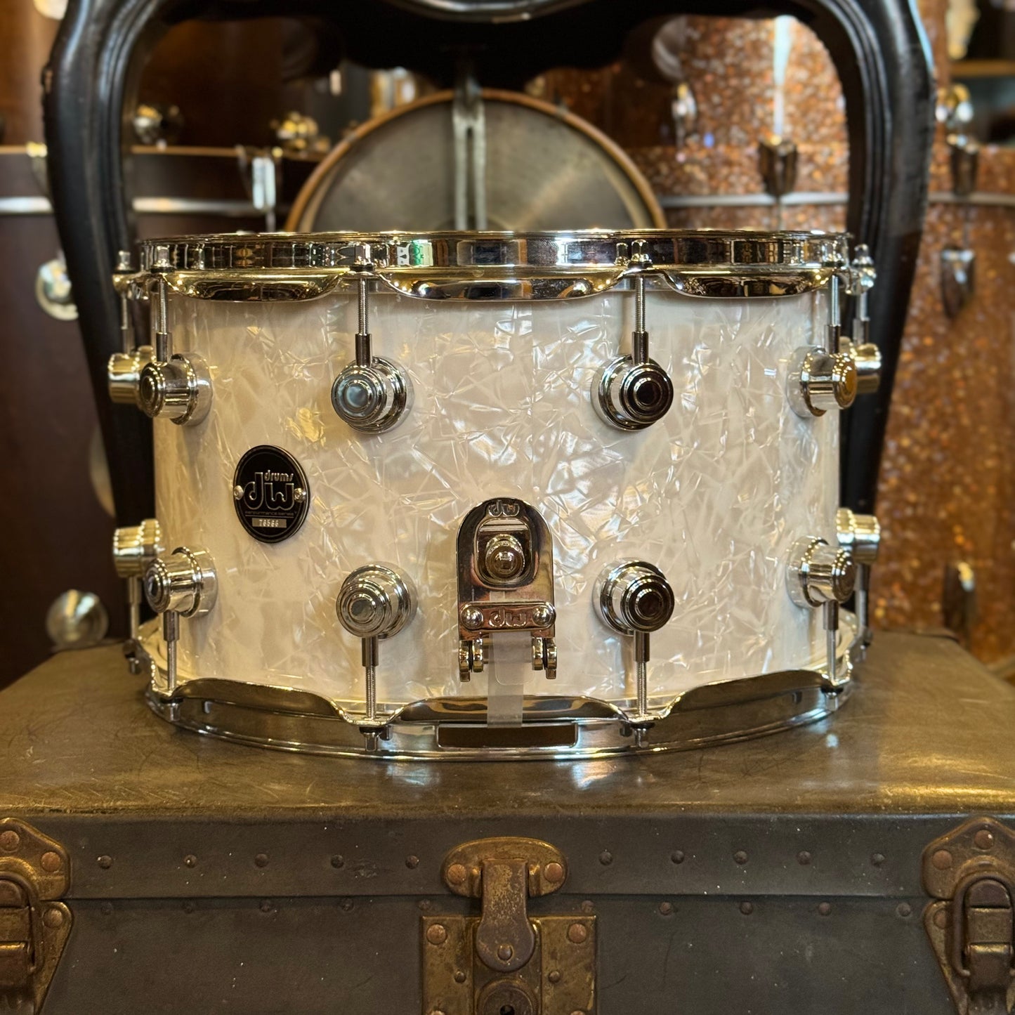 USED DW 8x14 Performance Snare in White Marine Pearl