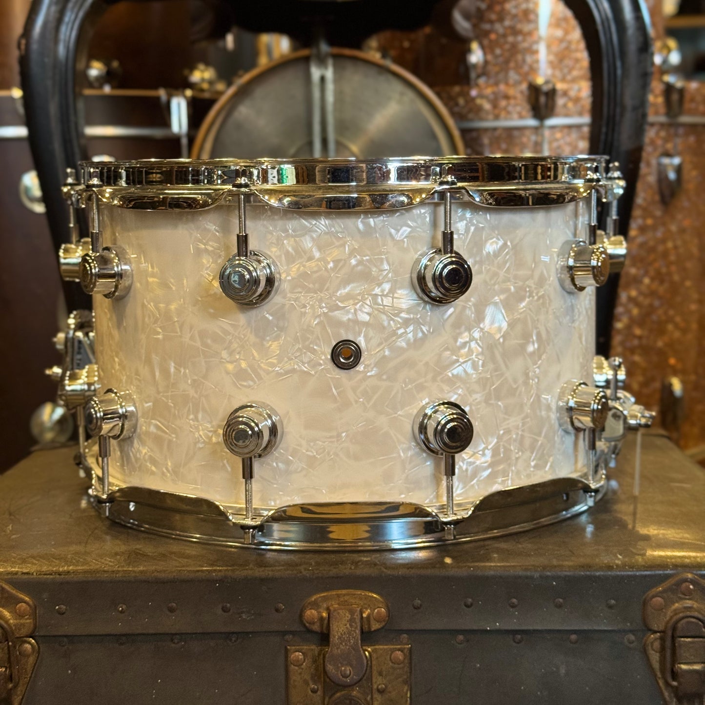 USED DW 8x14 Performance Snare in White Marine Pearl