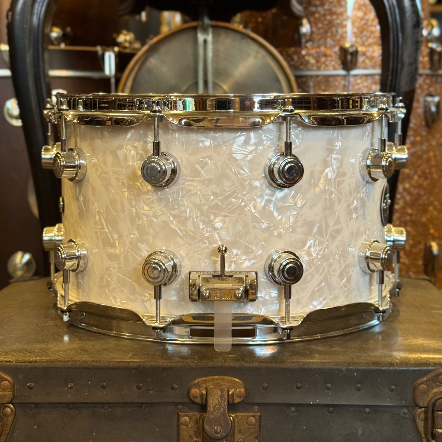 USED DW 8x14 Performance Snare in White Marine Pearl