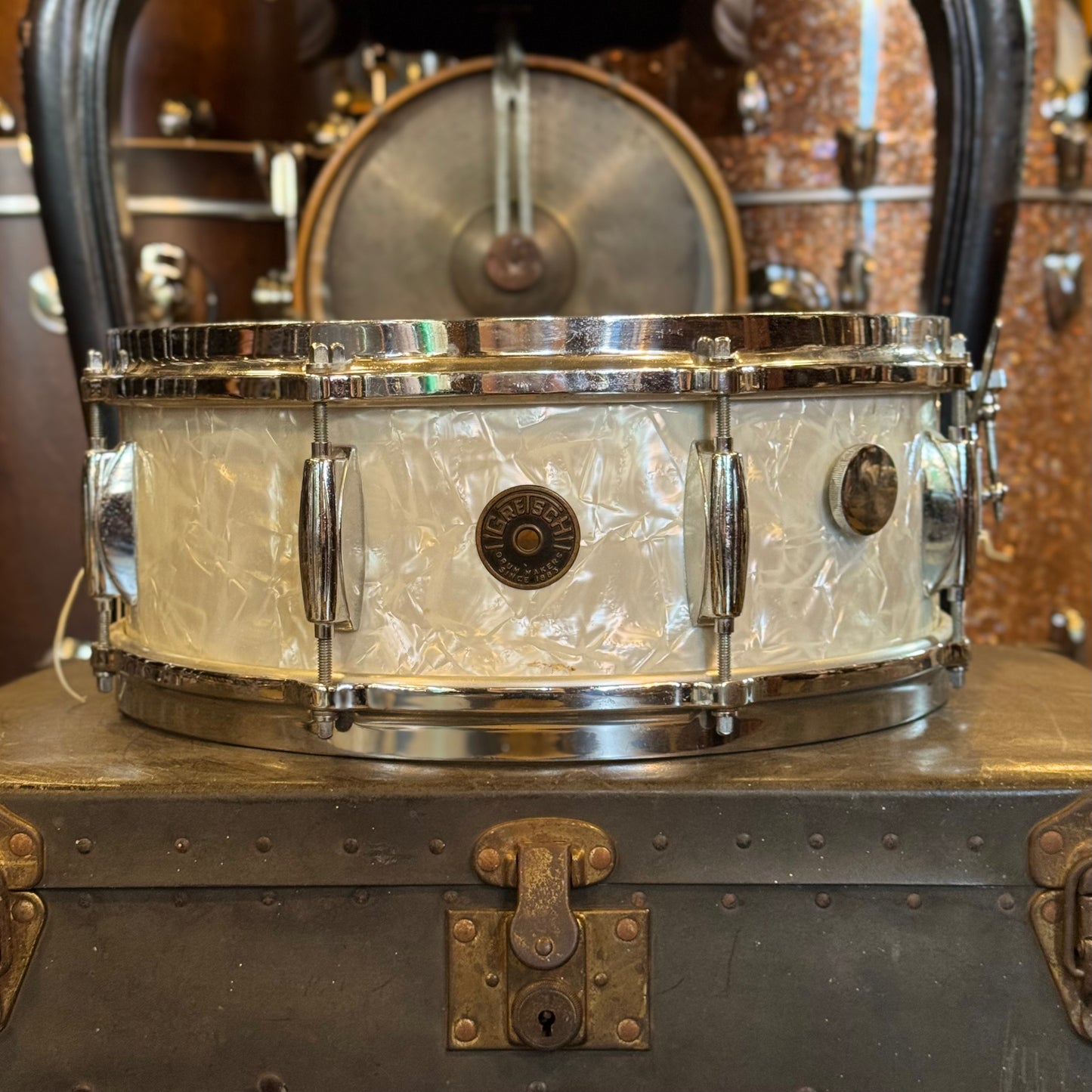 VINTAGE 1960's Gretsch 5.5x14 Renown Snare Drum in White Marine Pearl