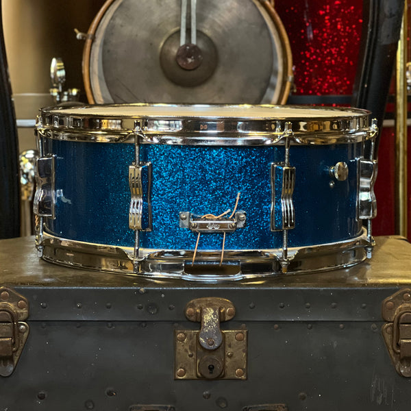 VINTAGE 1960-1963 Ludwig Pre-Serial 5.5x14 Super Classic Snare Drum in Blue Sparkle