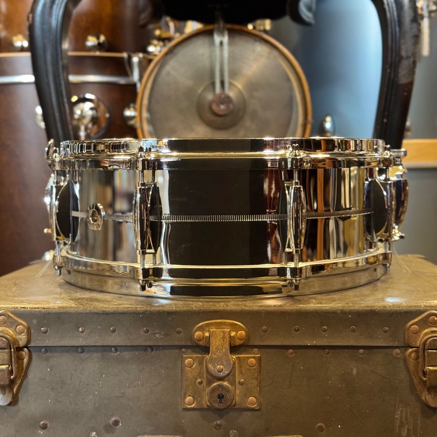 USED Gretsch 5x14 USA Custom Chrome over Brass Snare Drum