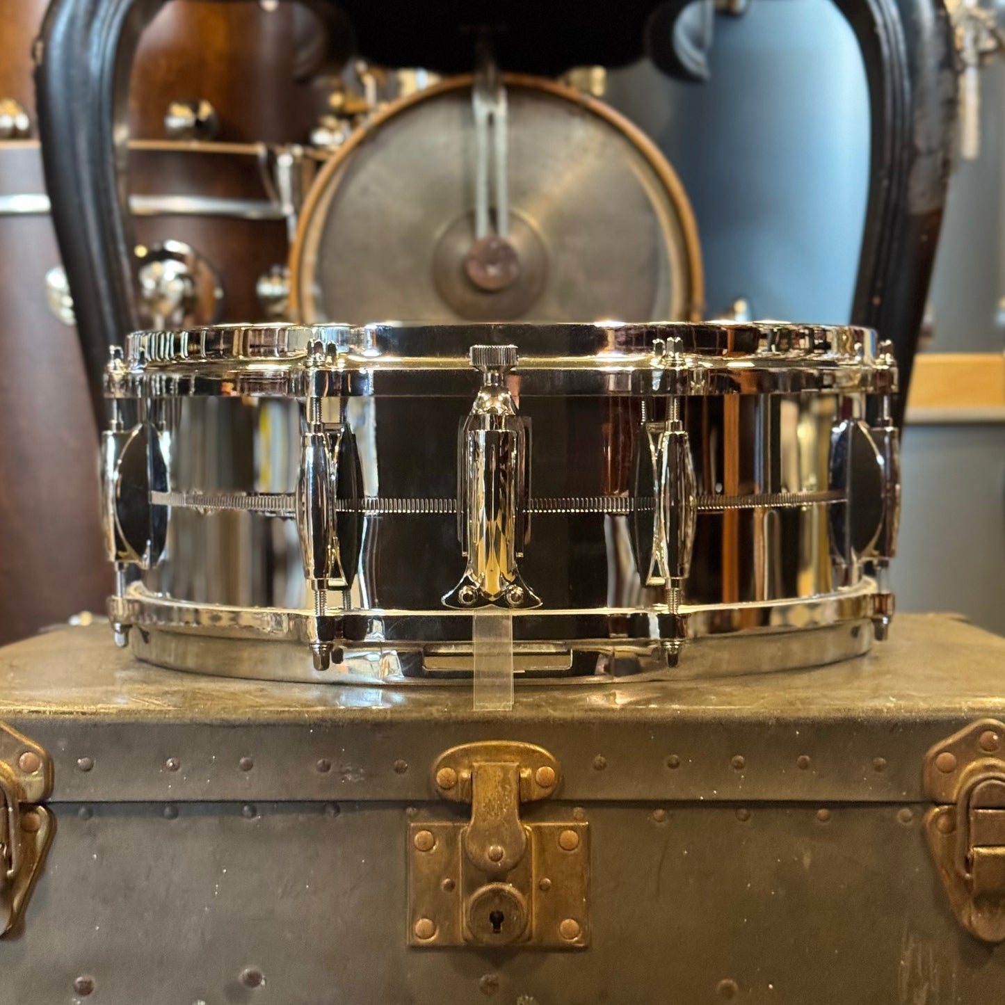 USED Gretsch 5x14 USA Custom Chrome over Brass Snare Drum