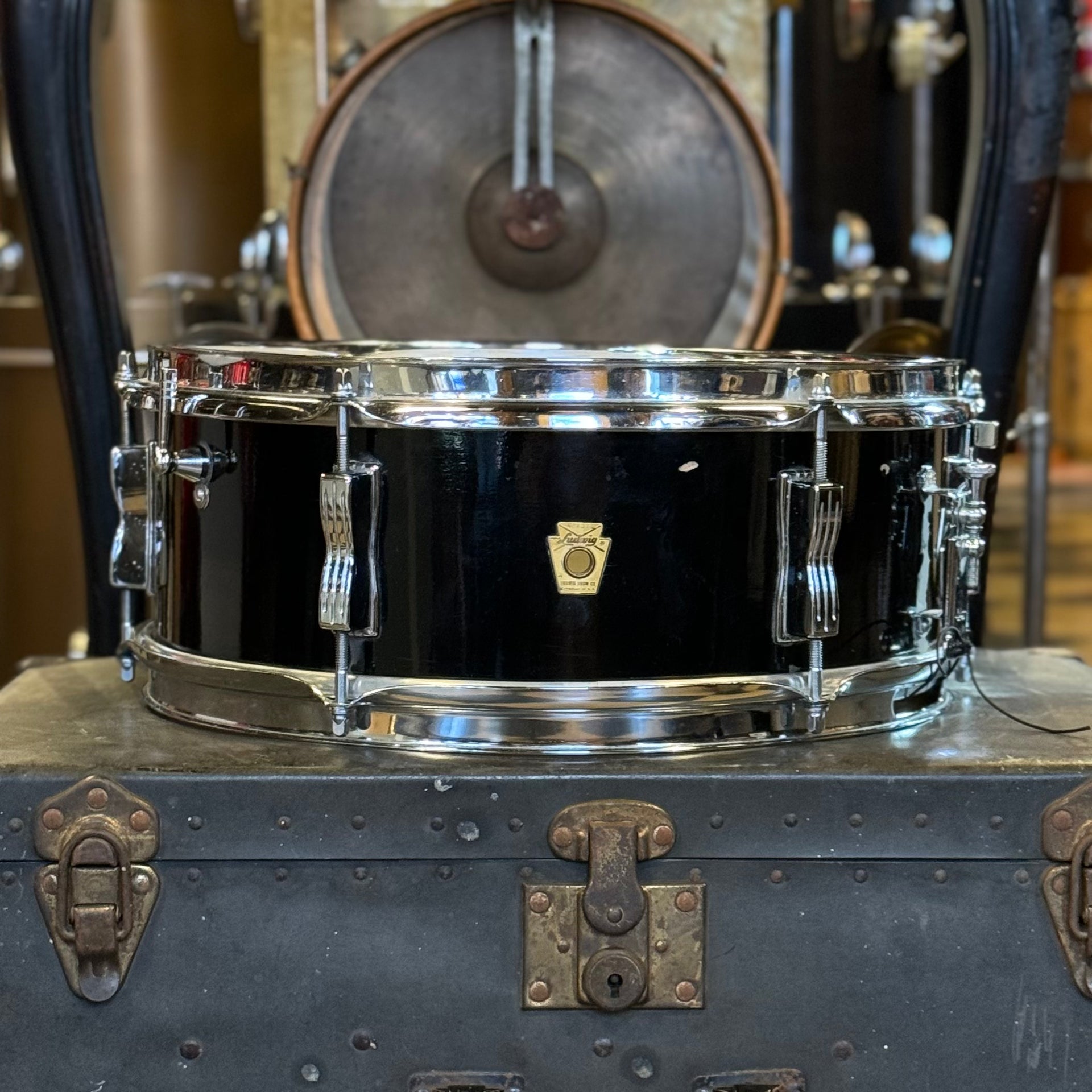 VINTAGE 1960's Ludwig 5x14 Pioneer 6-Lug Snare Drum in Black Duco