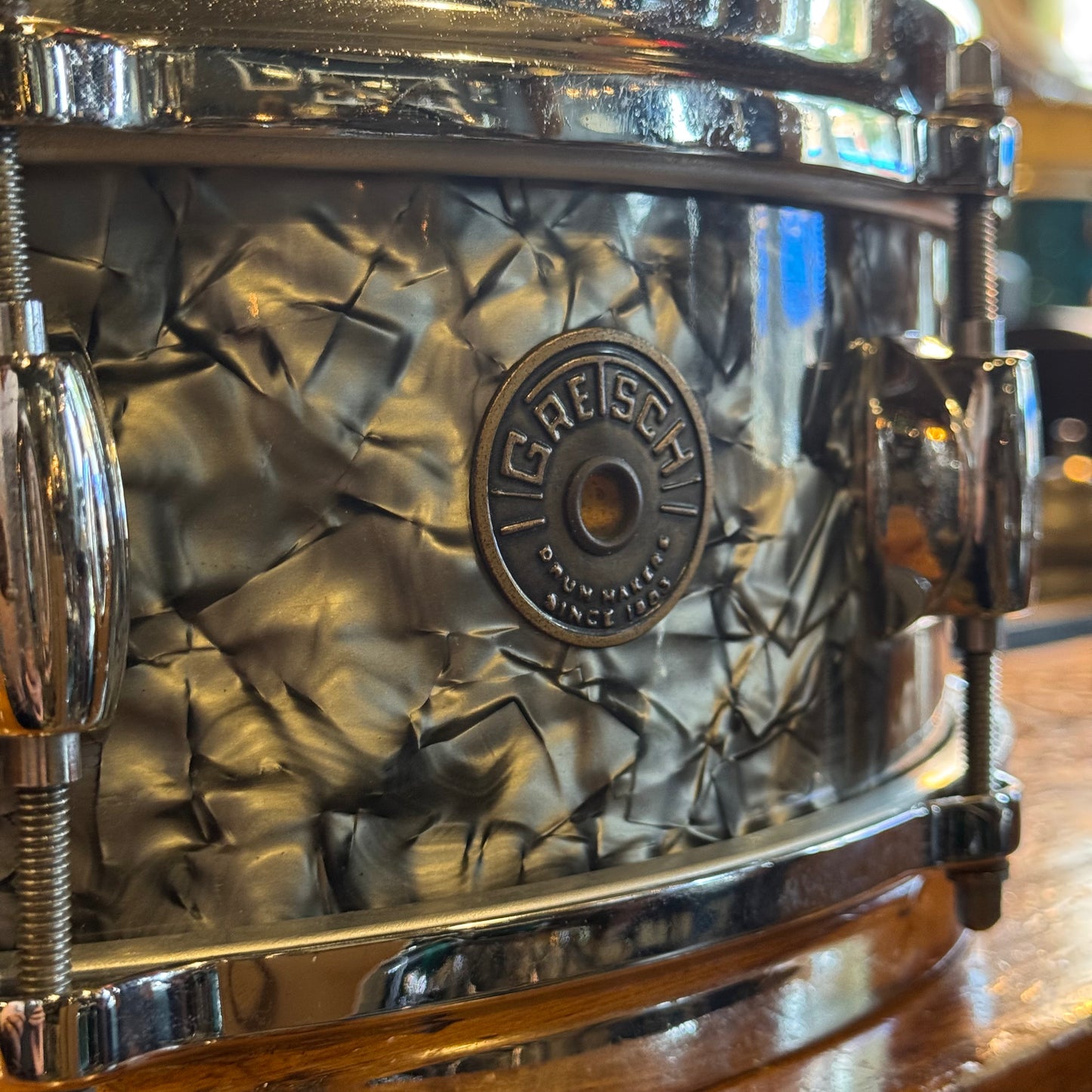 VINTAGE 1960's Gretsch 4x14 Round Badge Progressive Jazz Snare Drum in Champagne Sparkle
