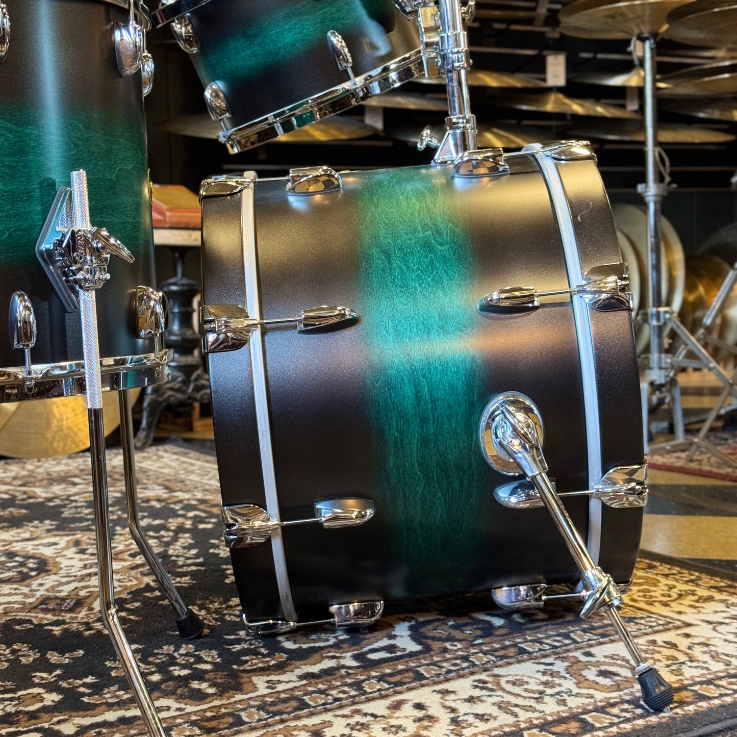 USED 2022 Gretsch Broadkaster in Satin Caribbean Twilight Mist - 14x20, 8x12, 14x14