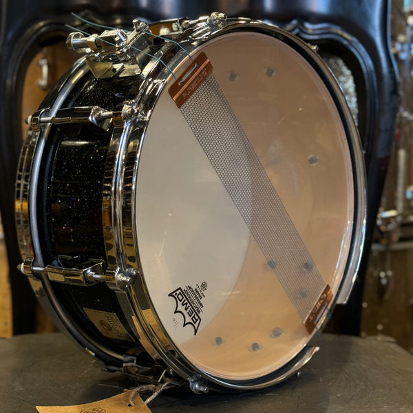 USED Fortune 5.5x13 Maple Snare Drum in Mardi Gras Pearl