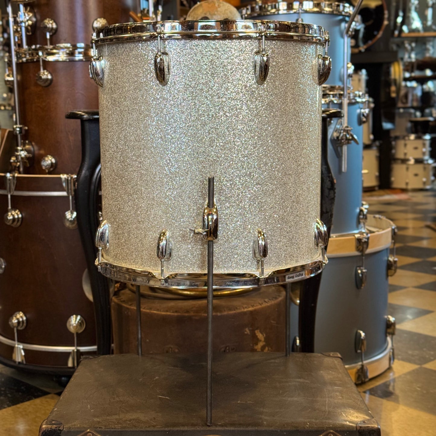 VINTAGE 1970's Slingerland 16x16 Floor Tom in Silver Sparkle
