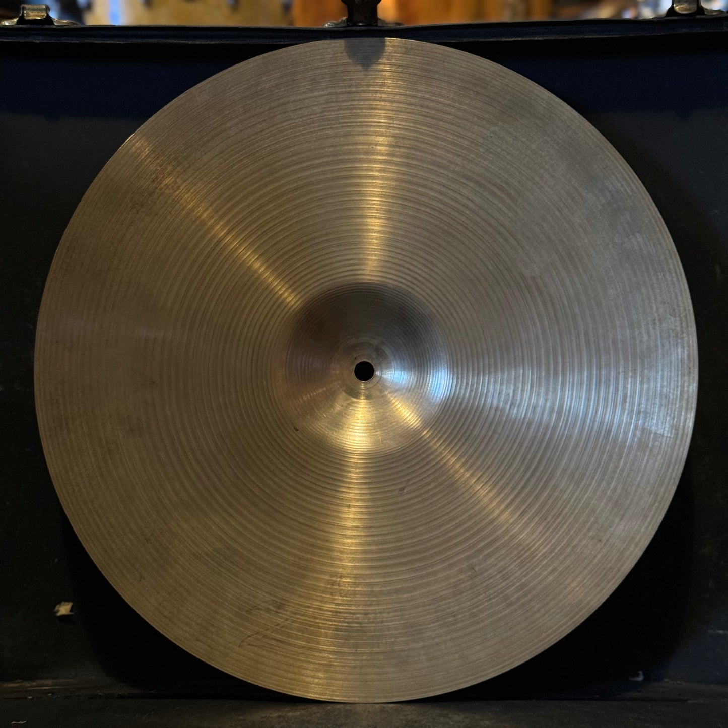 VINTAGE 1980's A. Zildjian 16" Hollow Logo Medium-Thin Crash Cymbal - 1036g