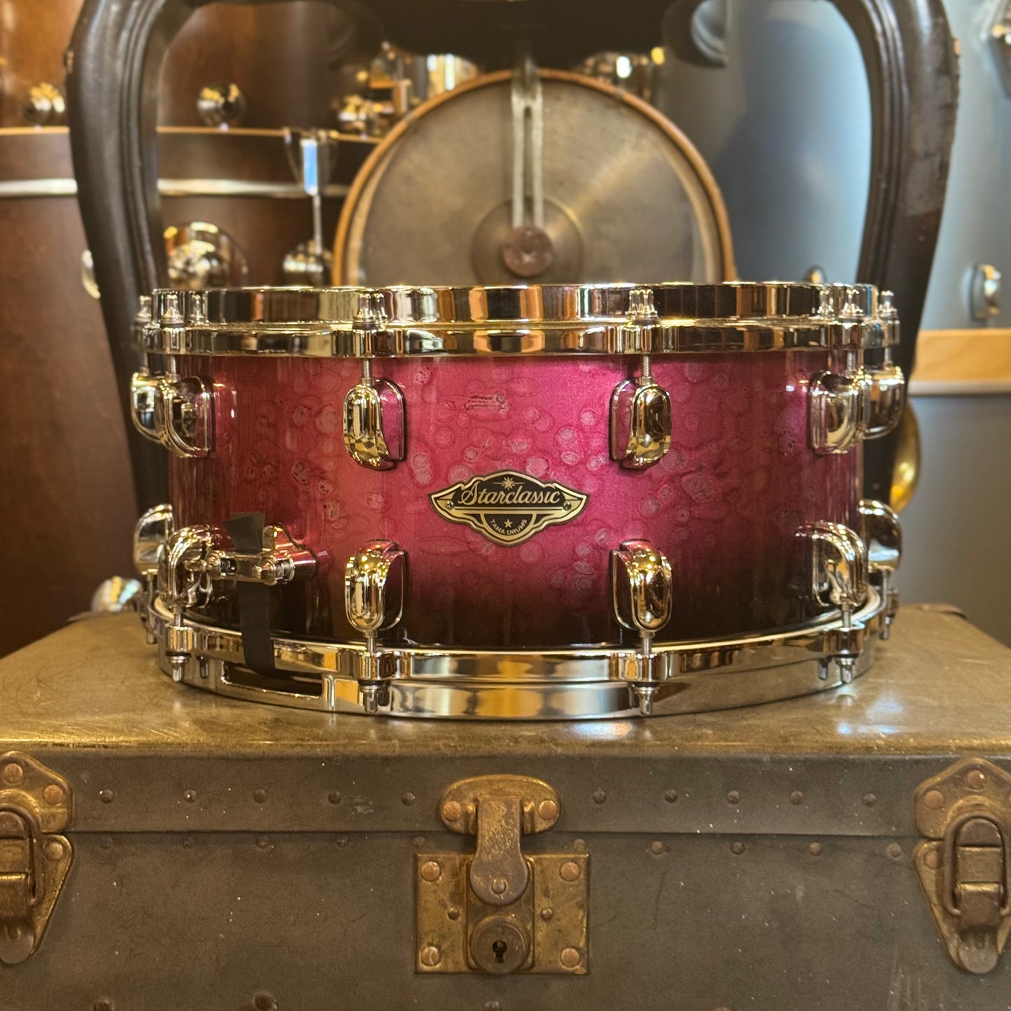 USED Tama 6.5x14 Starclassic Walnut/Birch Snare Drum in Molten Raspberry Burst
