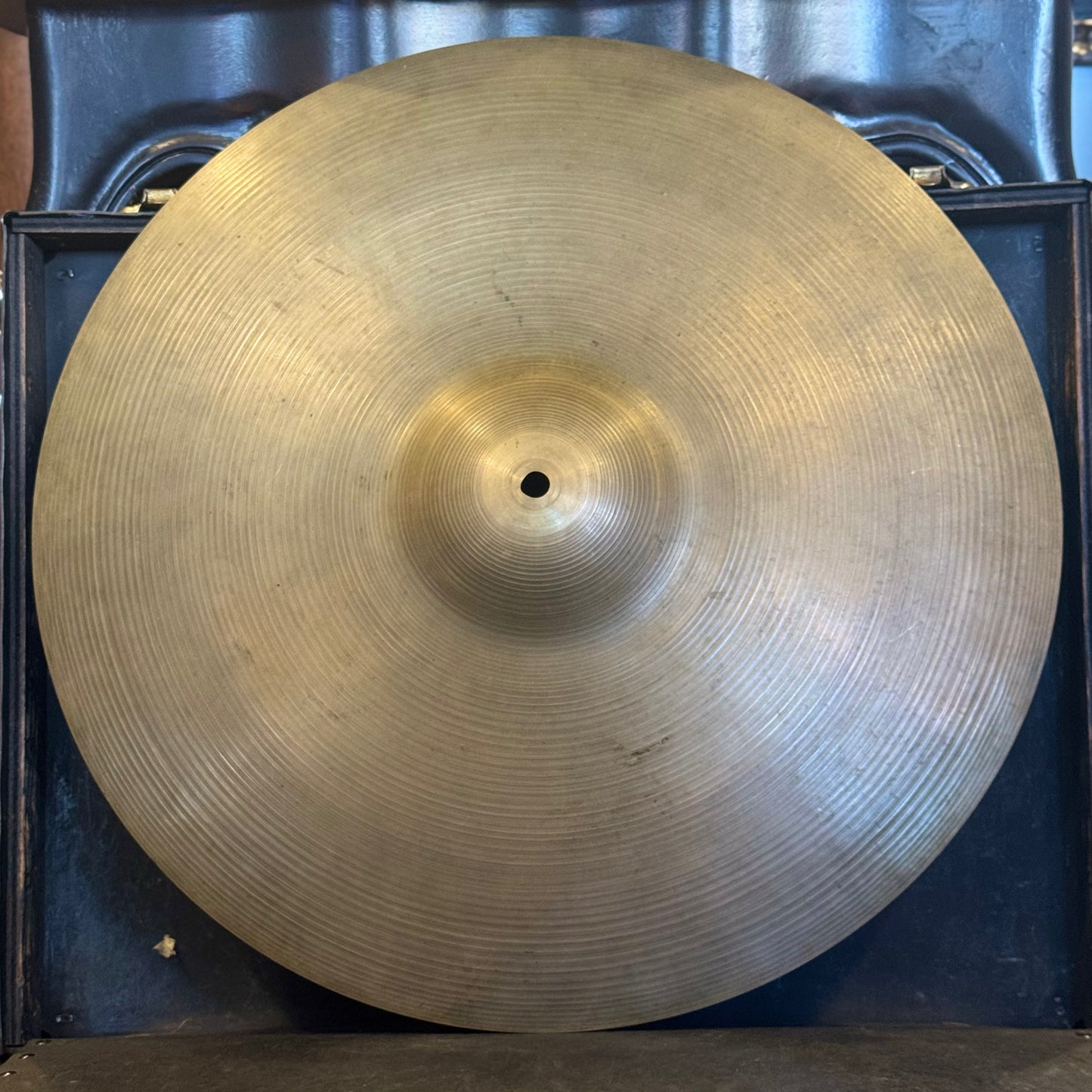 VINTAGE 1970's A. Zildjian 20" Hollow Logo Ride - 2332g