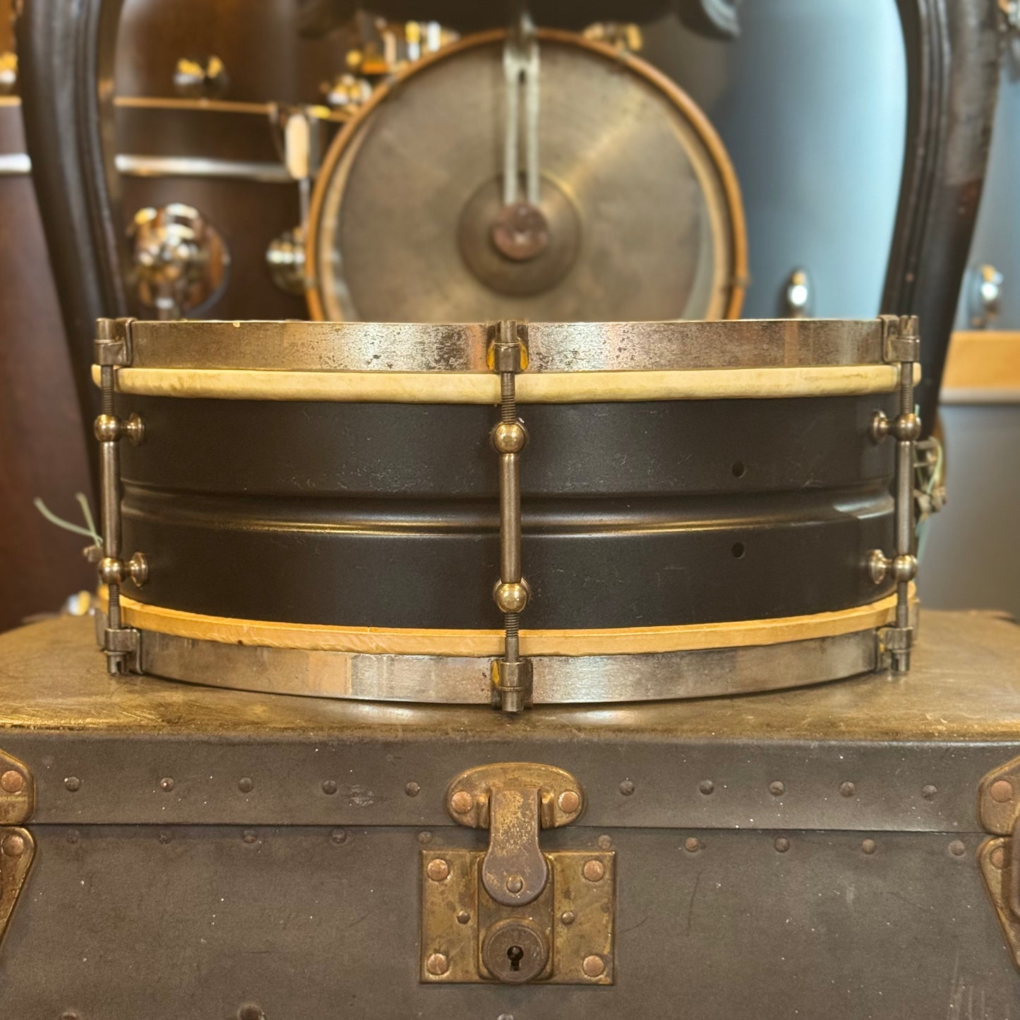 VINTAGE 1920's Leedy 5x14 Utility Snare Drum in Black Enamel