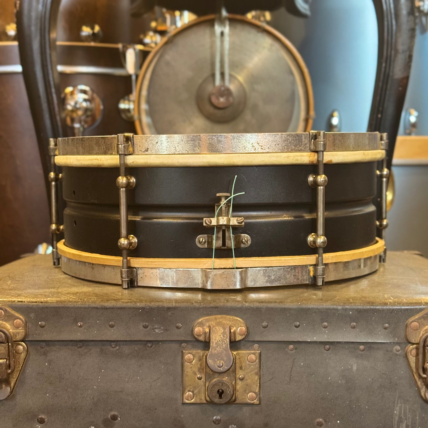 VINTAGE 1920's Leedy 5x14 Utility Snare Drum in Black Enamel