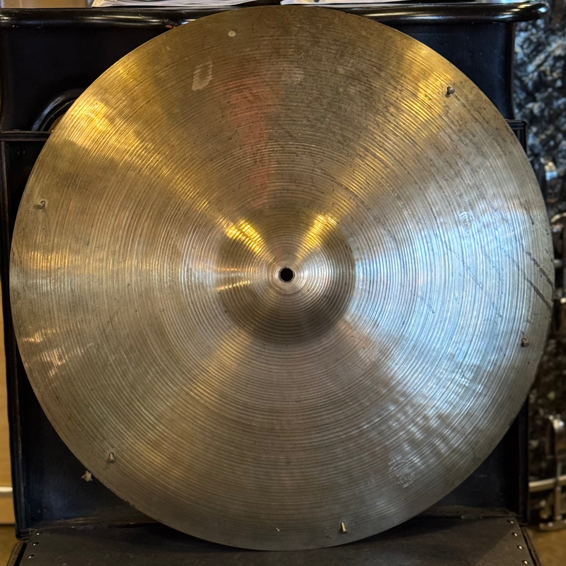 VINTAGE 1960's A. Zildjian 22 VINTAGE 1960's A. Zildjian 22