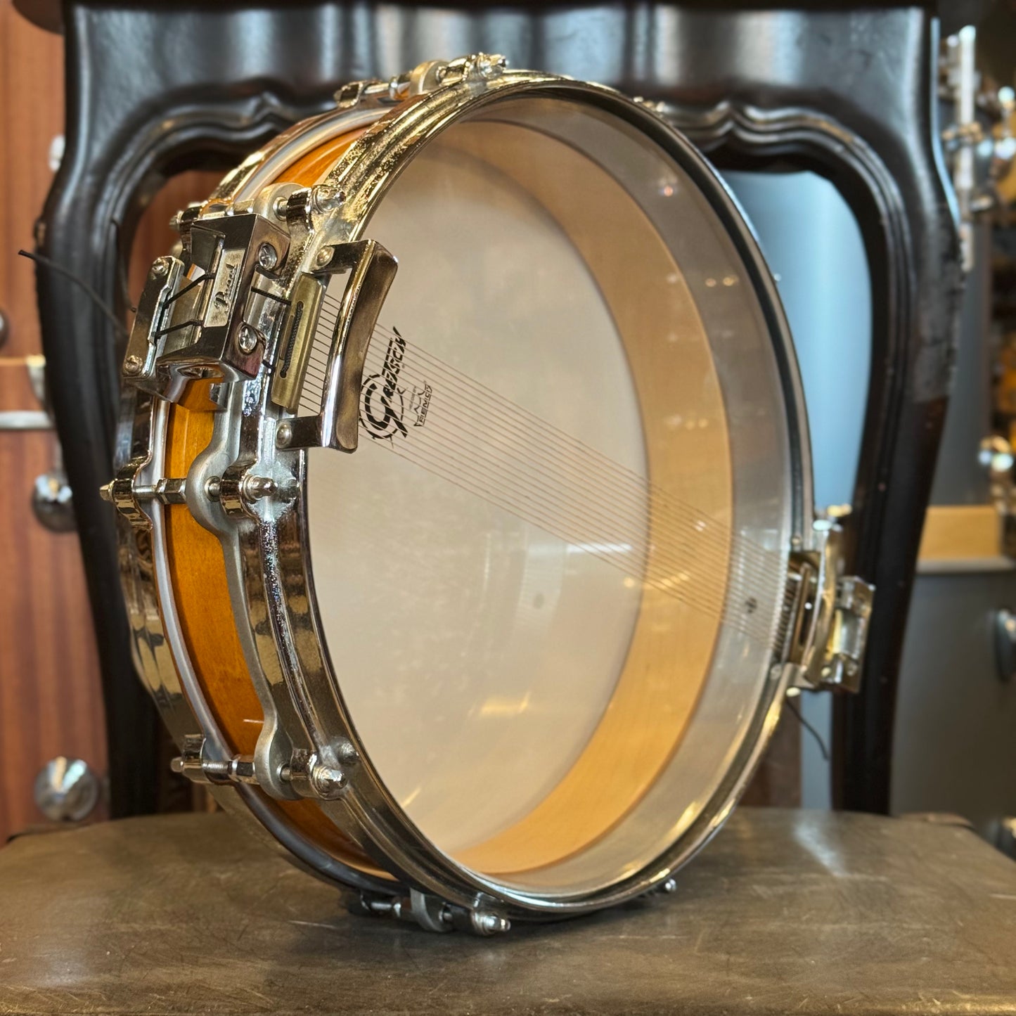 USED 1990's Pearl 3.5x14 Maple Free Floating Snare Drum in Natural Lacquer