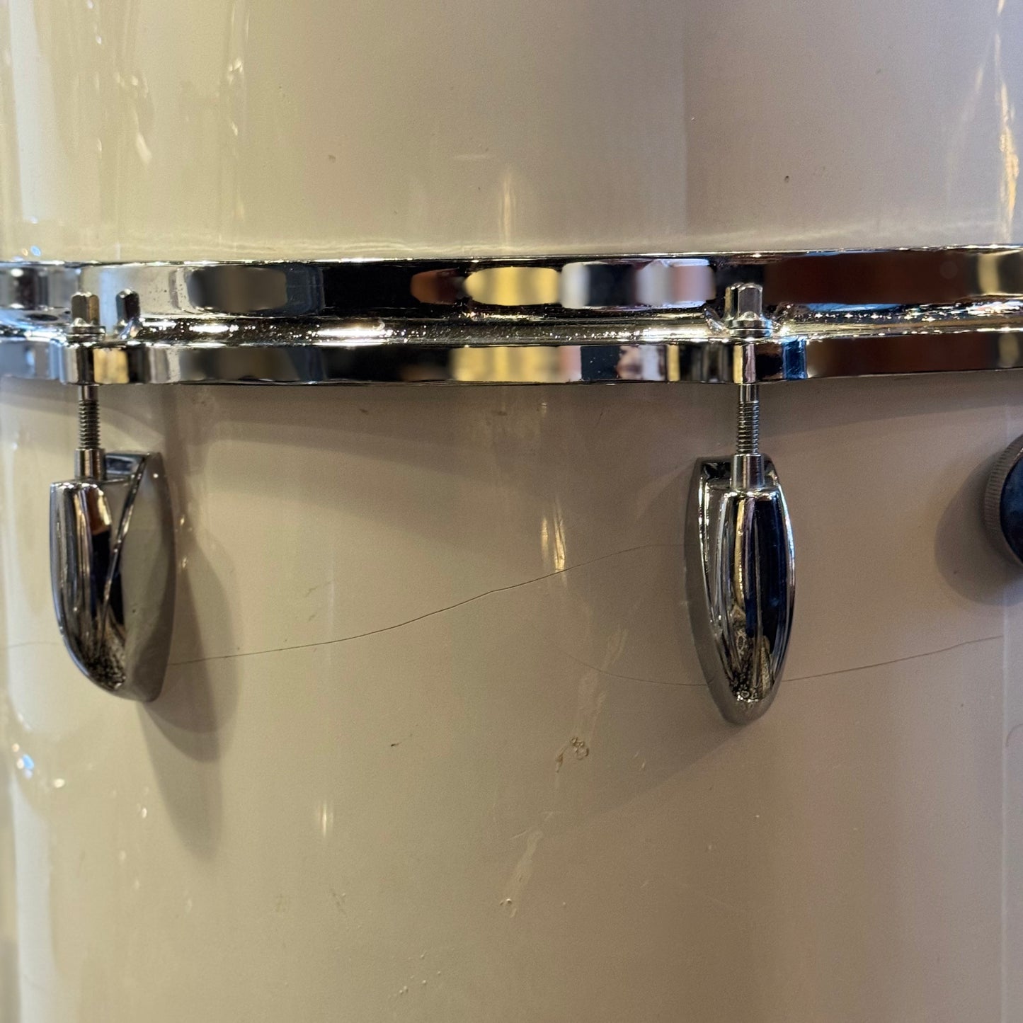 VINTAGE 1970's Gretsch Stop Sign Badge Concert Tom Kit in White Nitron - 14x24, 5x8, 6x10, 8x12, 9x13, 10x14, 12x15, 16x16
