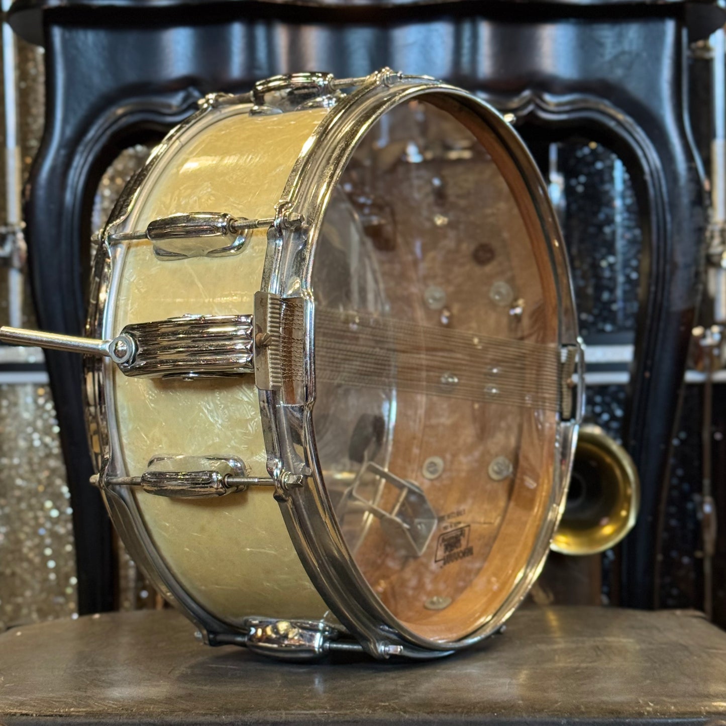 VINTAGE 1958-1962 Slingerland 5.5x14 Gene Krupa Radio King Snare Drum in White Marine Pearl