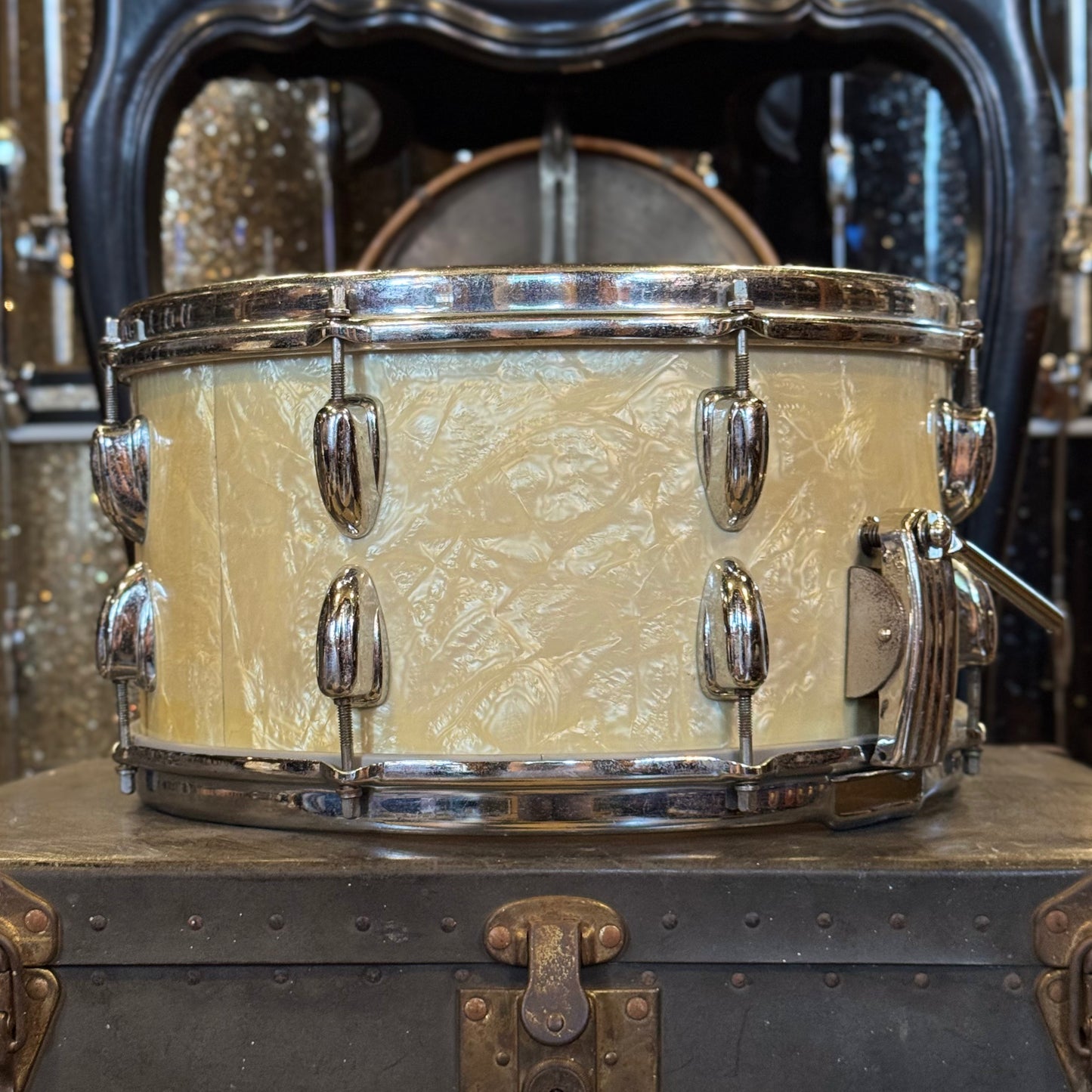 VINTAGE 1960's 6.5x14 Slingerland Radio King Gene Krupa Model in White Marine Pearl