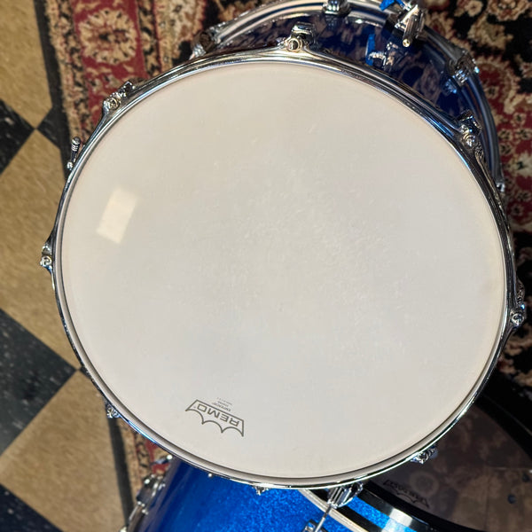 USED Ludwig Classic Maple "Fab" Outfit in Blue Sparkle - 14x22, 9x13, 16x16