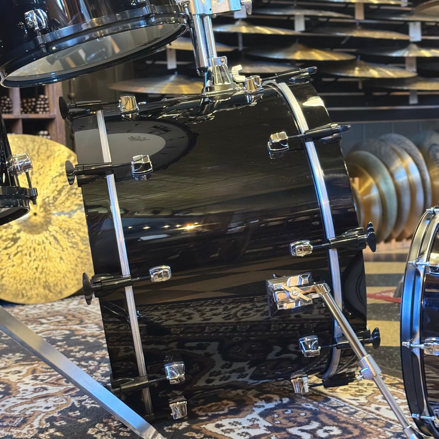 LIMITED EDITION Yamaha No. 35/100 Steve Gadd 30th Anniversary Drum Set in Piano Black Gloss w/ Steve Gadd Snare Drum - 14x22,