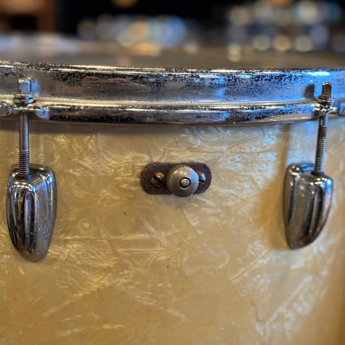 VINTAGE 1960-70 Slingerland in White Marine Pearl - 14x20, 9x13, 16x16