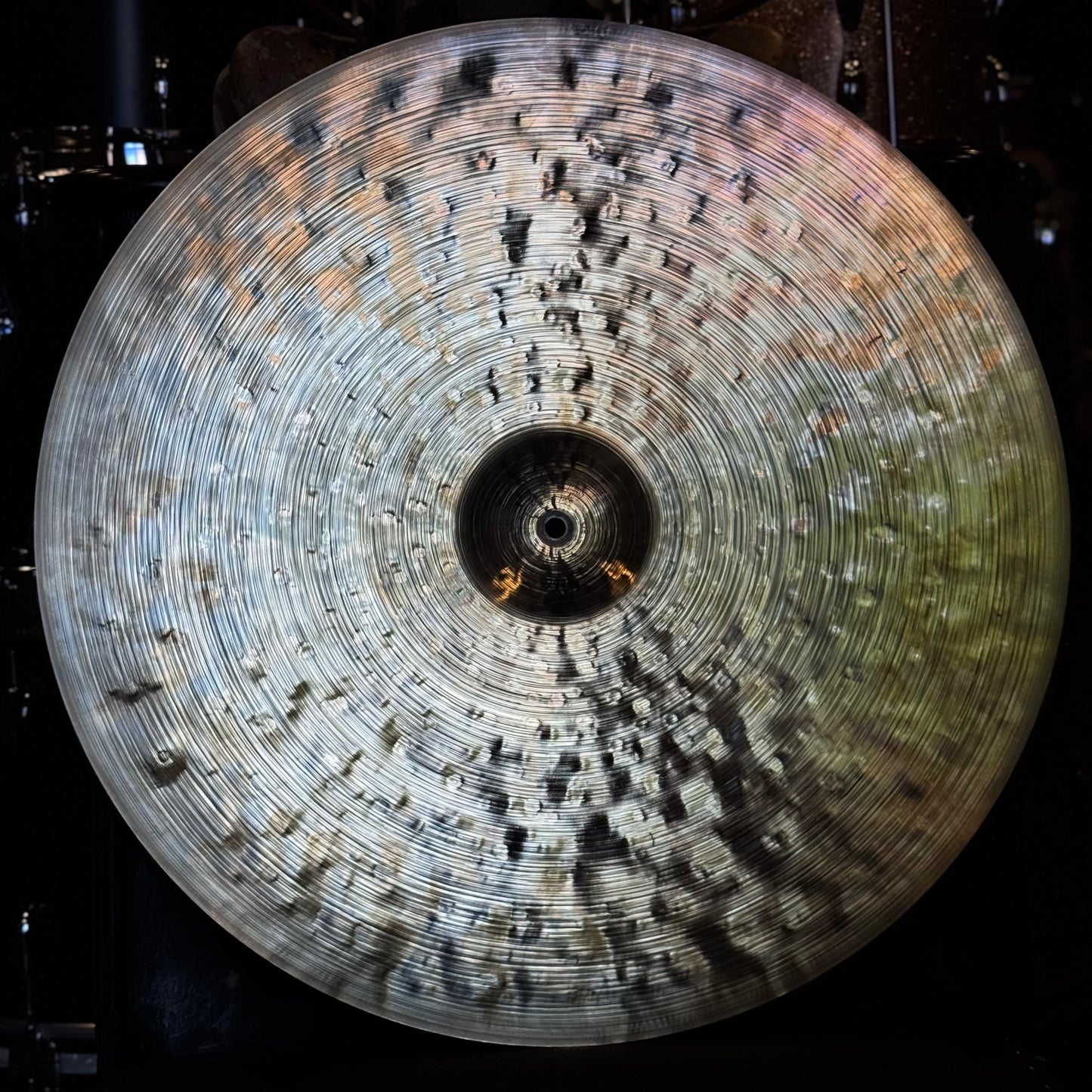 USED Timothy Roberts 24" Foundation - 2871g