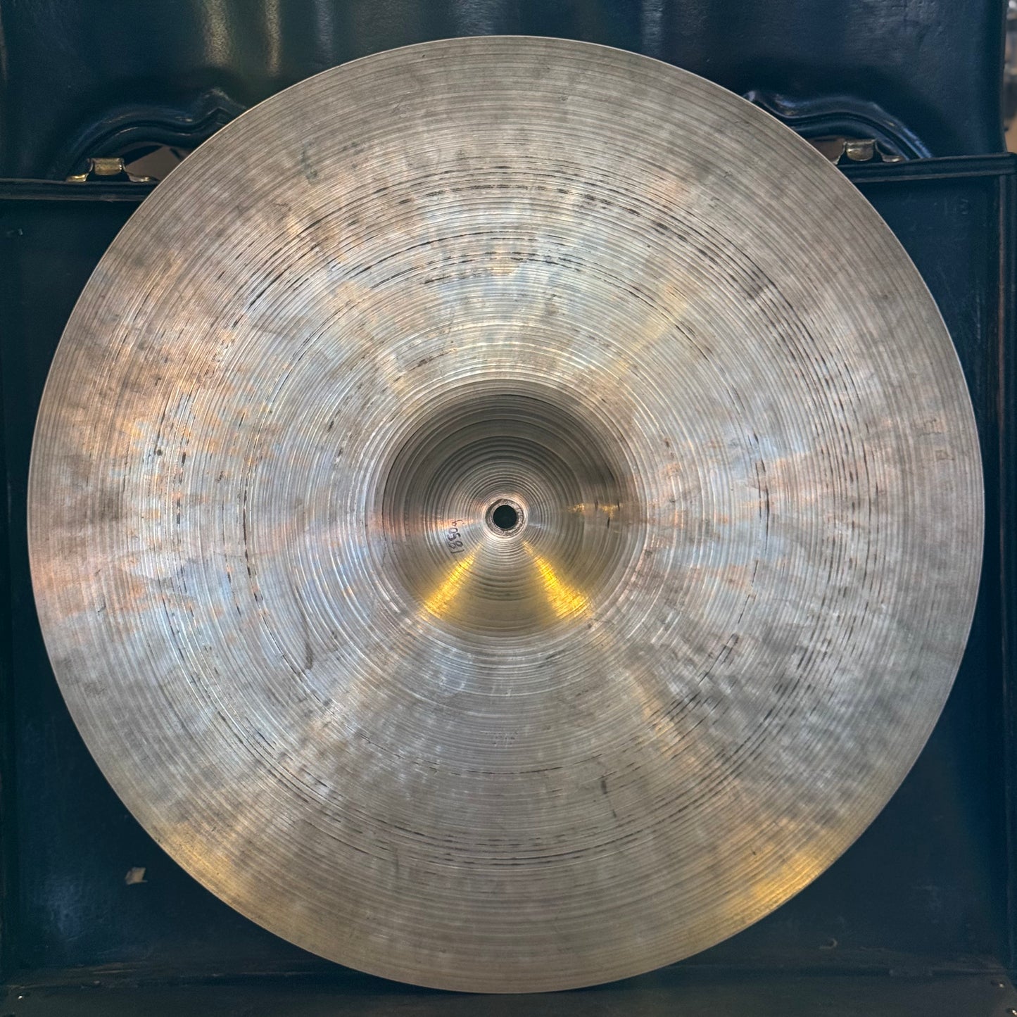 VINTAGE 1950's A. Zildjian 19" Small Stamp Medium Crash-Ride - 1850g