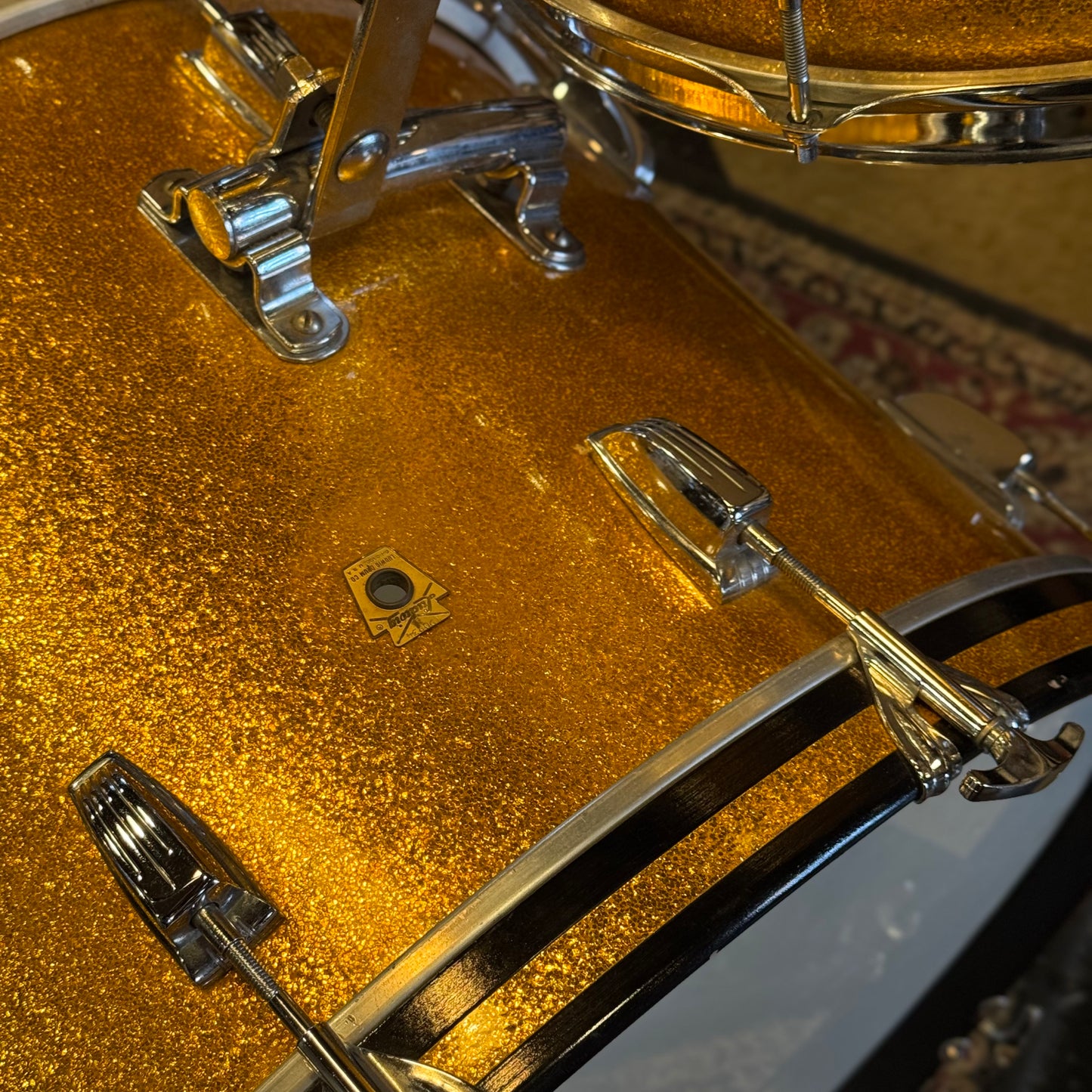 VINTAGE 1965-1966 One-Owner Ludwig Super Classic Outfit in Gold Sparkle w/ Supraphonic & Hardware - 14x22, 9x13, 16x16, 5x14