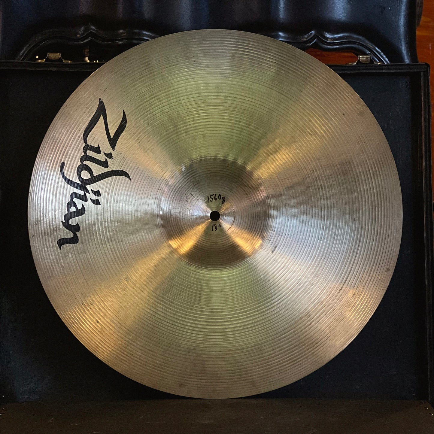 USED Zildjian 18" A. Zildjian Medium Thin Crash - 1550g