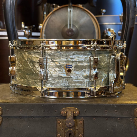 VINTAGE 1950's Ludwig 5.5x14 Transition Badge Snare Drum in Sky Blue Pearl