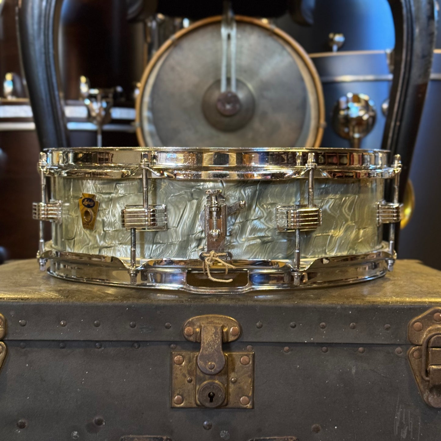 VINTAGE 1950's Ludwig 4x14 Transition Badge Downbeat Snare Drum in Sky Blue Pearl