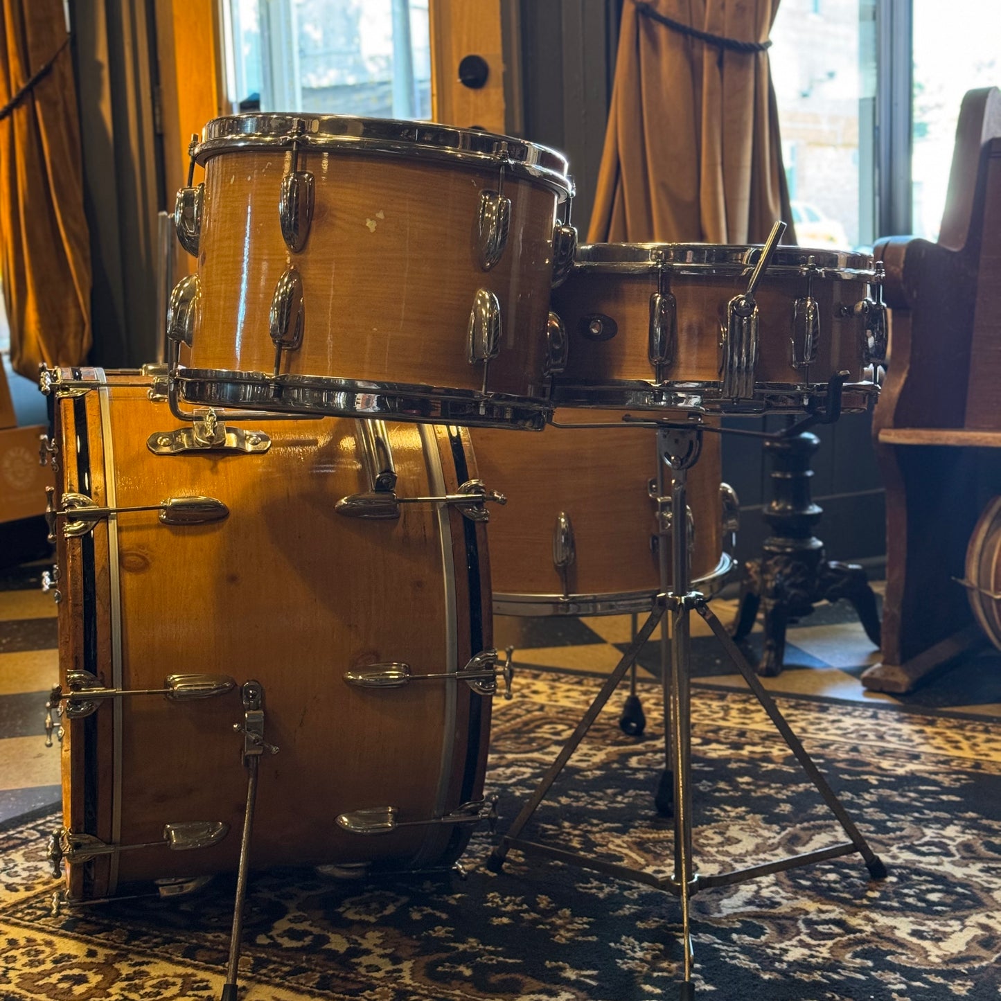 VINTAGE 1950's Slingerland 4pc Radio King Gene Krupa Outfit in Knotty Pine - 14x22, 9x13, 16x16, 5x14