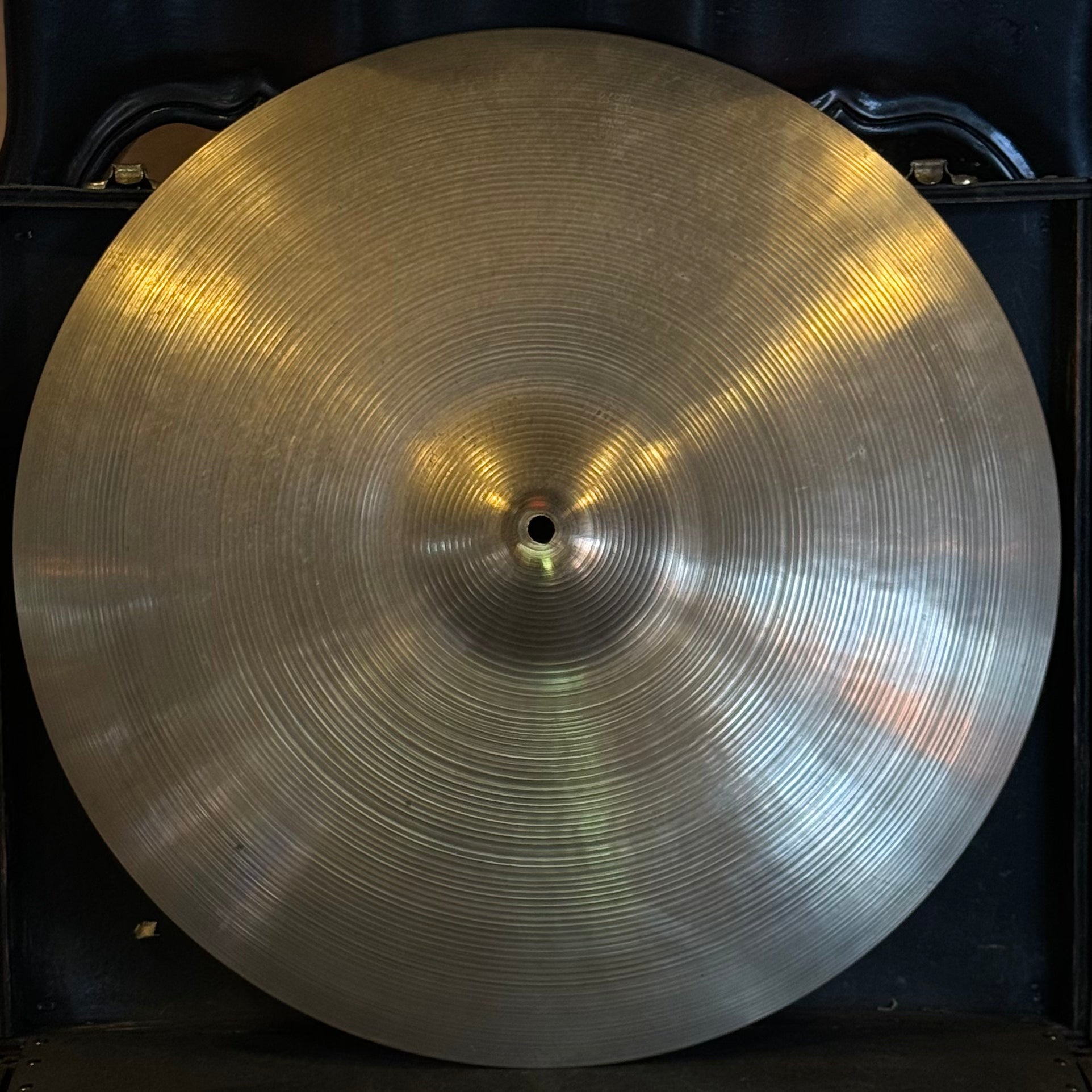 VINTAGE 1960's A. Zildjian 20" Ride Cymbal - 2320g