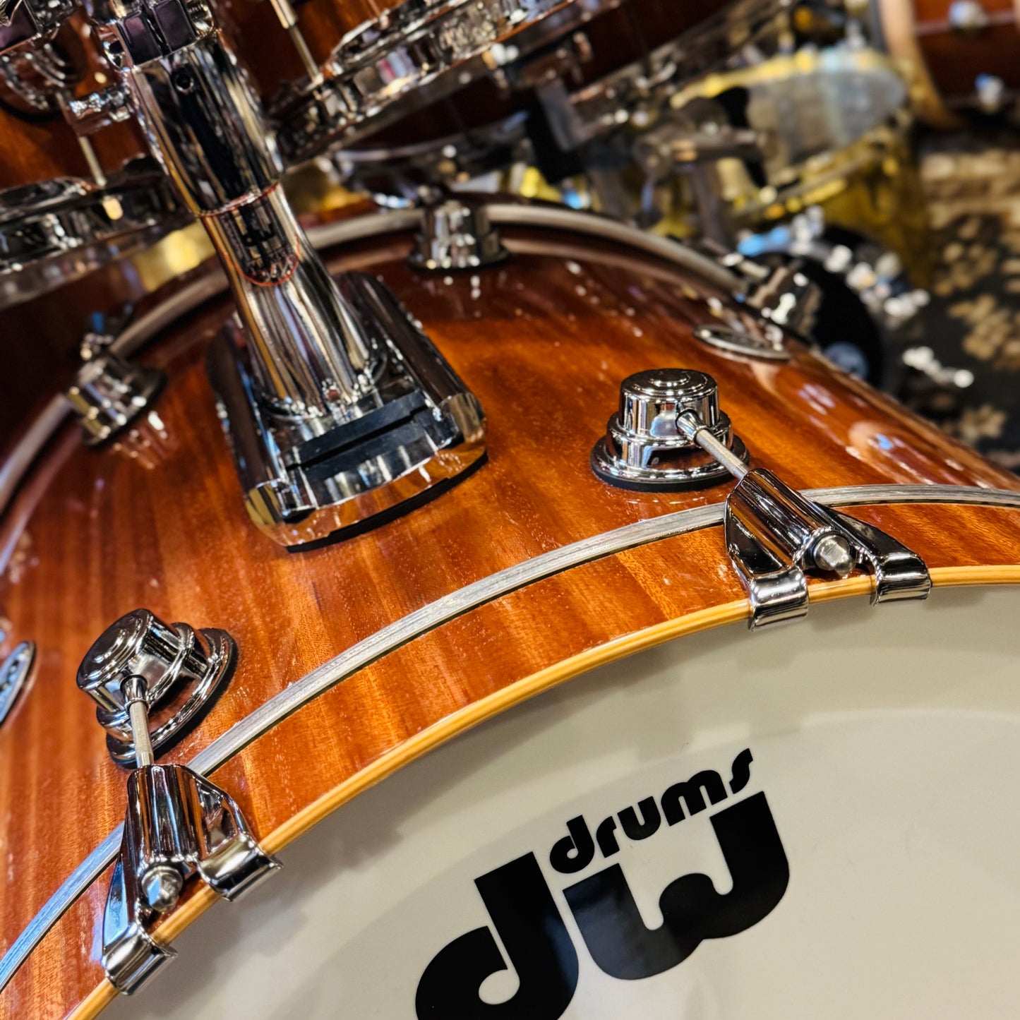 Walfredo Reyes Collection DW Collectors Cherry Mahogany Drum Set in Natural Gloss over Mahogany Veneer - 18x23, 8x10, 9x12, 9x13, 12x14, 14x16 + 6.5x14 Snare Drum
