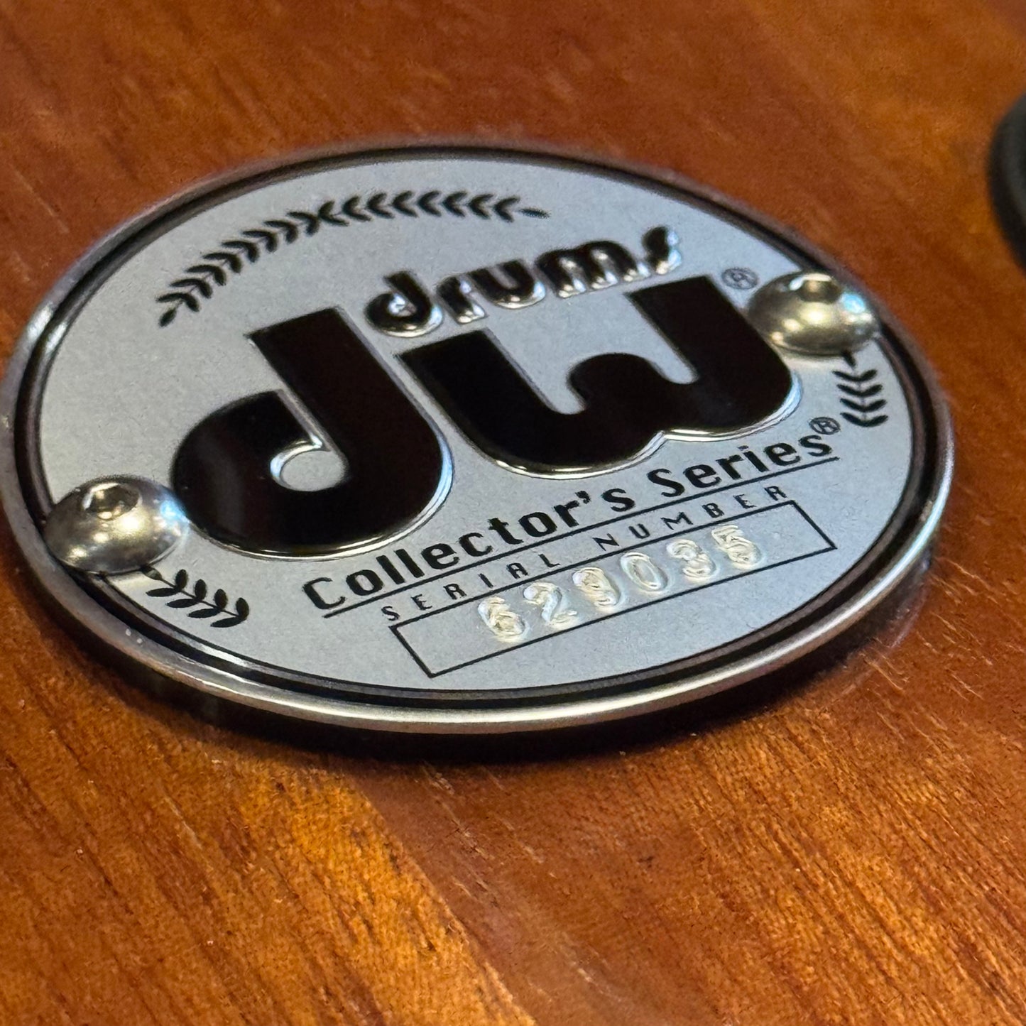 Walfredo Reyes Collection DW Collectors Cherry Mahogany Drum Set in Natural Gloss over Mahogany Veneer - 18x23, 8x10, 9x12, 9x13, 12x14, 14x16 + 6.5x14 Snare Drum