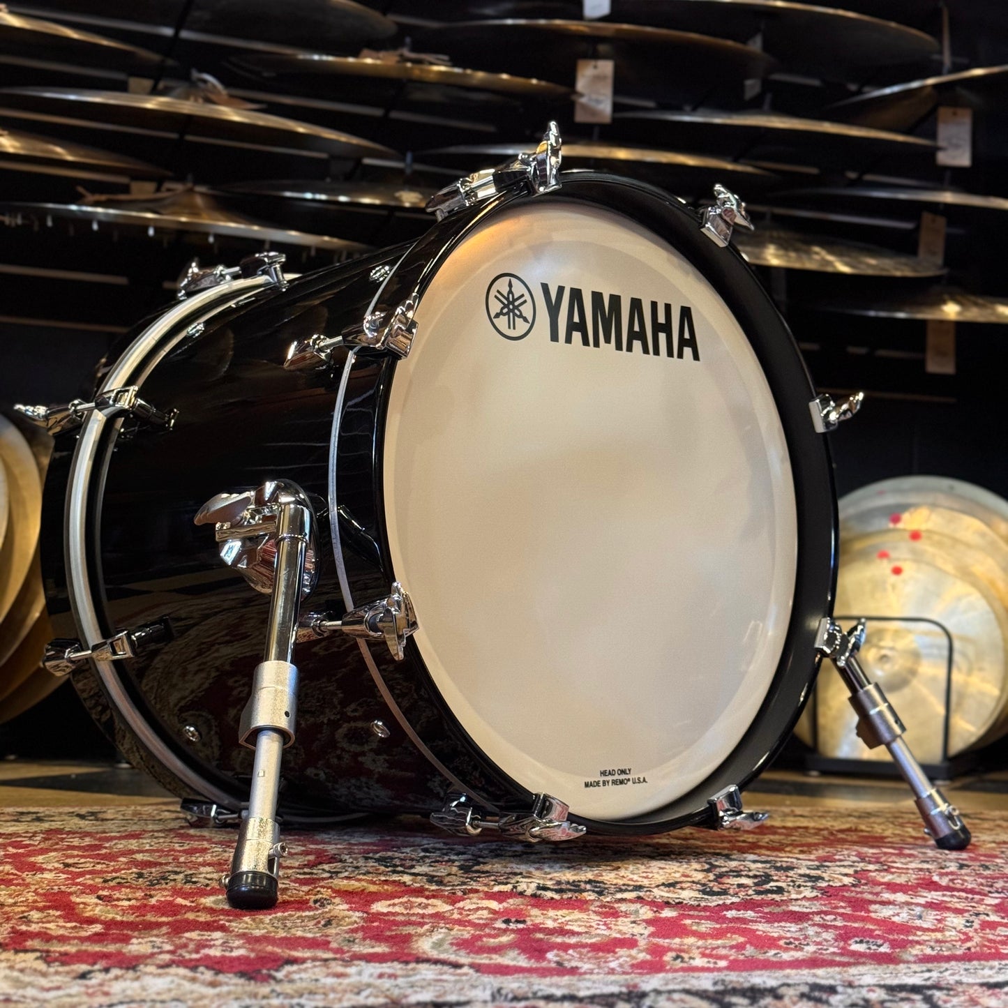 Open Box Yamaha Absolute Hybrid Maple 18x14 Bass Drum in Solid Black (AMB1814-SOB)