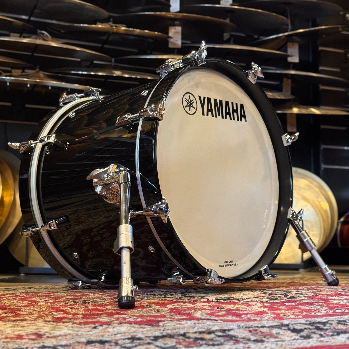 Open Box Yamaha Absolute Hybrid Maple 18x14 Bass Drum in Solid Black (AMB1814-SOB)
